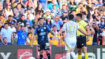 during the 11th round match between Queretaro and Tigres UANL as part of the Liga BBVA MX, Torneo Apertura 2025 at La Corregidora Stadium, on September 28, 2025 in Santiago de Queretaro, Mexico.