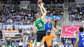 El Coosur Betis ahonda la crisis del San Pablo Burgos