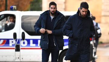 Nikola Karabatic y Luka Karabatic llegan al tribunal de Montpellier el pasado viernes para comparecer por su posible implicaci&oacute;n en el ama&ntilde;o de un encuentro de la liga francesa de balonmano.