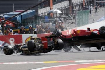 The accident that made Spain hold its breath came in 2012 in Belgium. In Spa, right after the start of the race Romain Grosjean's Lotus came right over Alonso's head in his Ferrari, centimetres from tragedy.