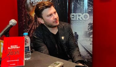Dmitri Glujovski, autor de Metro 2033, en busca y captura por sus críticas a la invasión rusa