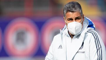 Futbol, Nublense vs Universidad de Chile.
Fecha 3, campeonato Nacional 2022.
El entrenador de Universidad de Chile Santiago Escobar es fotografiado durante el partido de primera division contra Nublense disputado en el estadio CAP de Talcahuano, Chile.
12/02/2022
Javier Vergara/PHOTOSPORT
Football, Nublense vs Universidad de Chile.
Third date, 2022 National Championship.
Universidad de Chile's head coach Santiago Escobar is pictured during the first division match against Nublense held at the CAP stadium in Talcahuano, Chile.
12/02/2022
Javier Vergara/PHOTOSPORT