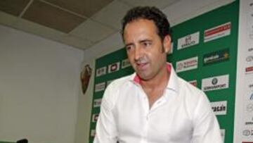 <b>CONFIADO. </b>José Bordalás, ayer, tras atender a los medios.