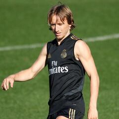 Modric fuera del once, a pesar de no jugar desde el 17 de agosto