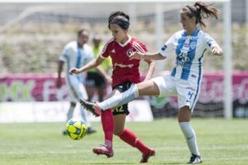 Action photo during the match Pachuca vs Tijuana Womens, Corresponding Final of Tournament 2016-2017 of the League BBVA Bancomer MX.
Foto de accion durante el partido Pachuca vs Tijuana Femenil, Correspondiente a la Final del Torneo 2016-2017 de la Liga BBVA Bancomer MX, en la foto: Claudia Ibarra Tijuana Femenil y Diana Monroy Pachuca Femenil
22/04/2017/MEXSPORT/Victor Leon