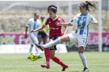 Action photo during the match Pachuca vs Tijuana Womens, Corresponding Final of Tournament 2016-2017 of the League BBVA Bancomer MX. 

Foto de accion durante el partido Pachuca vs Tijuana Femenil, Correspondiente a la Final  del Torneo 2016-2017 de la Liga BBVA Bancomer MX, en la foto:   Claudia Ibarra Tijuana Femenil y Diana Monroy Pachuca Femenil

22/04/2017/MEXSPORT/Victor Leon