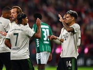 Munich (Germany), 26/09/2025.- Luis Diaz of Bayern Munich (R) celebrates with teammate Serge Gnabry after scoring the 1-0 goal during the German Bundesliga soccer match between FC Bayern Munich vs SV Werder Bremen in Munich, Germany, 26 September 2025. (Alemania) EFE/EPA/ANNA SZILAGYI CONDITIONS - ATTENTION: The DFL regulations prohibit any use of photographs as image sequences and/or quasi-video.