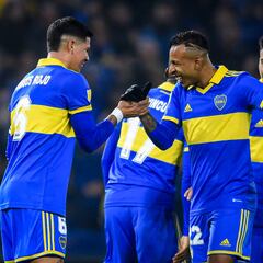 Riquelme elogia a Villa: “Hace dos años es el mejor en Argentina”