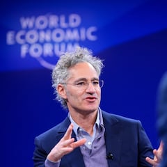 El aviso de Alex Karp, CEO de una de las grandes tecnológicas de EEUU, sobre la IA: “Destruirá empleos en humanidades”