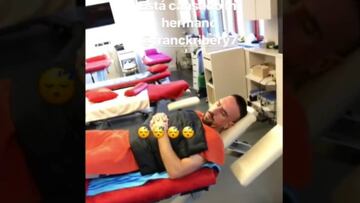 Vidal y la burla a su amigo Ribery por quedarse dormido