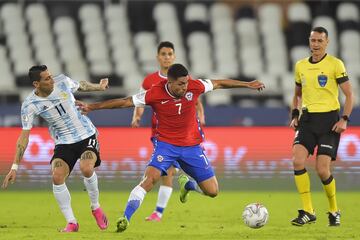 Bravo, Vidal y Messi: las postales del debut de la Roja