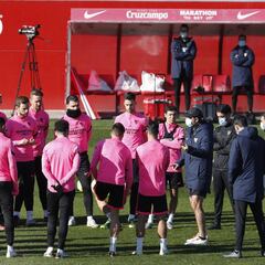 Lopetegui multiplica 'su plantel'