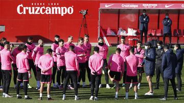 Lopetegui, con sus jugadores. 