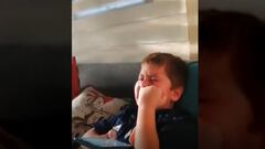 La emoción de un niño de la U que conmueve a las redes