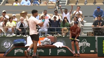 Una lección de educación para dar ejemplo al mundo entero: el gesto de Alcaraz con el árbitro