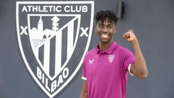 Adama Boiro ya es uno m¨¢s en las instalaciones de Lezama