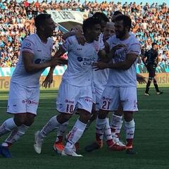 Golazo de Andrés Felipe Roa en visita de Huracán a Belgrano