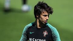 Joao F&eacute;lix entren&aacute;ndose con la selecci&oacute;n portuguesa.