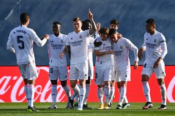 Kroos celebrando su gol el segundo para el Real Madrid