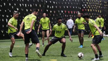 Soccer Football - Copa Libertadores - Flamengo Training - La Videna, Lima, Peru - November 21, 2019 Flamengo's Vitinho during training REUTERS/Guadalupe Pardo