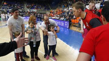Niños y niñas con autismo estuvieron presentes durante el partido entre el Montakit Fuenlabrada y el Real Madrid de la temporada 2016-17.
