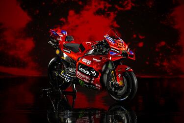 As¨ª es la Desmosedici GP25, la moto que pilotar¨¢n Marc M¨¢rquez y Pecco Bagnaia este a?o en MotoGP