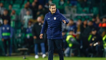 Athletic Club head coach Ernesto Valverde during the La Liga match between Real Betis and Athletic Club played at Benito Villamarin Stadium on December 29, 2022 in Sevilla, Spain. (Photo by Antonio Pozo / Pressinphoto / Icon Sport)