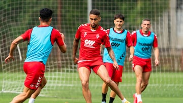 Matheus, Tejero, Arbilla durante un entrenamiento con el Eibar