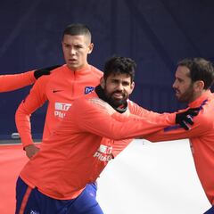 Diego Costa and Morata back training and will be available to play against Barcelona