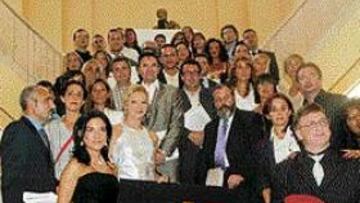 <b>AMPLIA OFERTA.</B> Los presentadores de los magazines de Localia presentaron ayer la nueva programación.