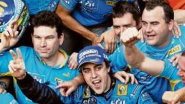 <b>REGRESO AL LUGAR DE LOS ÉXITOS. </b>Fernando Alonso vuelve al equipo con el que consiguió en las temporadas 2005 y 2006 sus dos títulos mundiales.