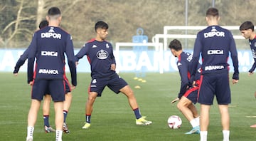 El fabrilista Alfaro se entrenó con el Deportivo.