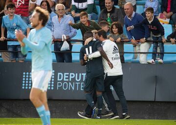 El delantero del Castilla fue expulsado por doble amarilla. La segunda la vio por tirarse. Por este motivo el brasileño no podrá estar en el Clásico. 