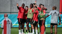 TUBIZE, BELGIUM - JUNE 15: Christian Benteke of Belgium, Kevin De Bruyne of Belgium, Dedryck Boyata of Belgium, Eden Hazard of Belgium, Romelu Lukaku of Belgium and Thomas Vermaelen of Belgium a training session of the Belgian national soccer team &quot; 