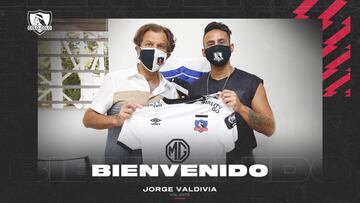 Oficial: Valdivia vuelve a Colo Colo y firma por tres meses