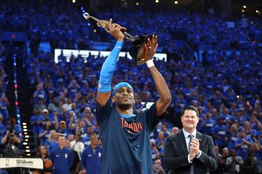 Shai shines as the Thunder dominate 