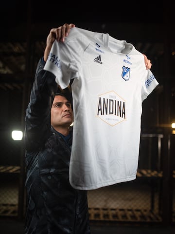 Nueva camiseta alternativa de Millonarios.