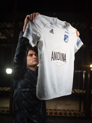 Nueva camiseta alternativa de Millonarios.