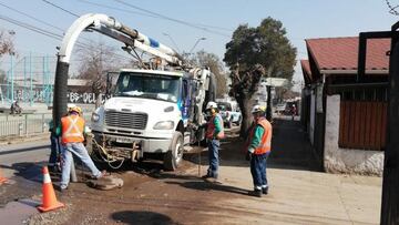 Anuncian nuevo corte de agua en Santiago: comunas afectadas, horarios y cuándo me toca
