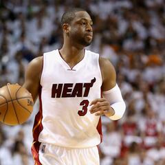 How are the Miami Heat honoring former star Dwyane Wade?