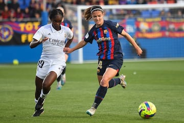 Linda Caicedo y Aitana Bonmatí.