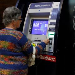 ¿Qué bonos pagará el Estado antes de Navidad? Conoce cuáles puedes recibir tu familia en Chile