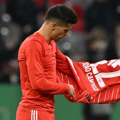 El Bayern despide a Cancelo