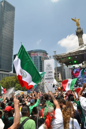 Las imágenes del Ángel de la Independencia en el festejo por el pase a octavos