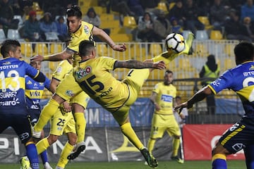 El puntero Universidad de Concepción cayó ante el colista Everton.