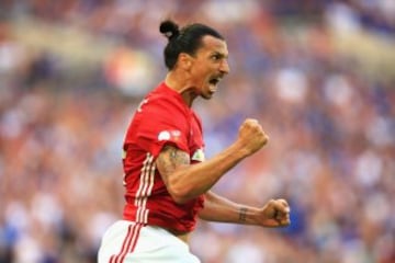 Zlatan Ibrahimovic celebra el segundo gol del Manchester United.