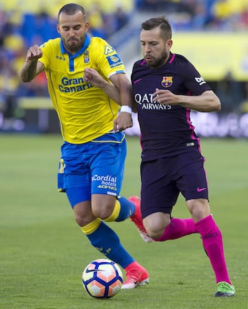 Jesé y Jordi Alba.