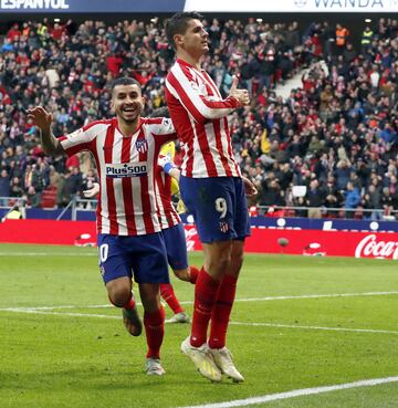 Correa y Morata celebrando el gol 2-1