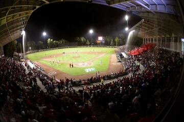 Ubicado en la Delegación Venustiano Carranza, es actualmente la casa de los Diablos Rojos del México y uno de los sitios predilectos para el béisbol. Anteriormente era sede de la Liga Centropolitana. En 2014 recibió remodelaciones para lucir tal y como lo hace a la fecha, un inmueble de primer nivel.