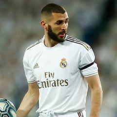 El agente de Benzema confirma que ha renovado hasta 2022